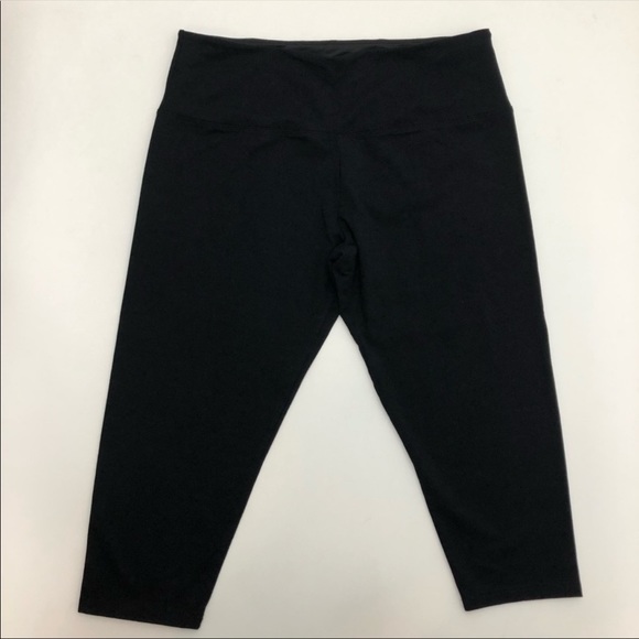 Suave Tummy Control Capri Leggings 